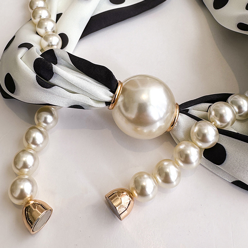 Syal Leher Satin dengan Gesper - Pearl Trim Chain ulasan dan harga
