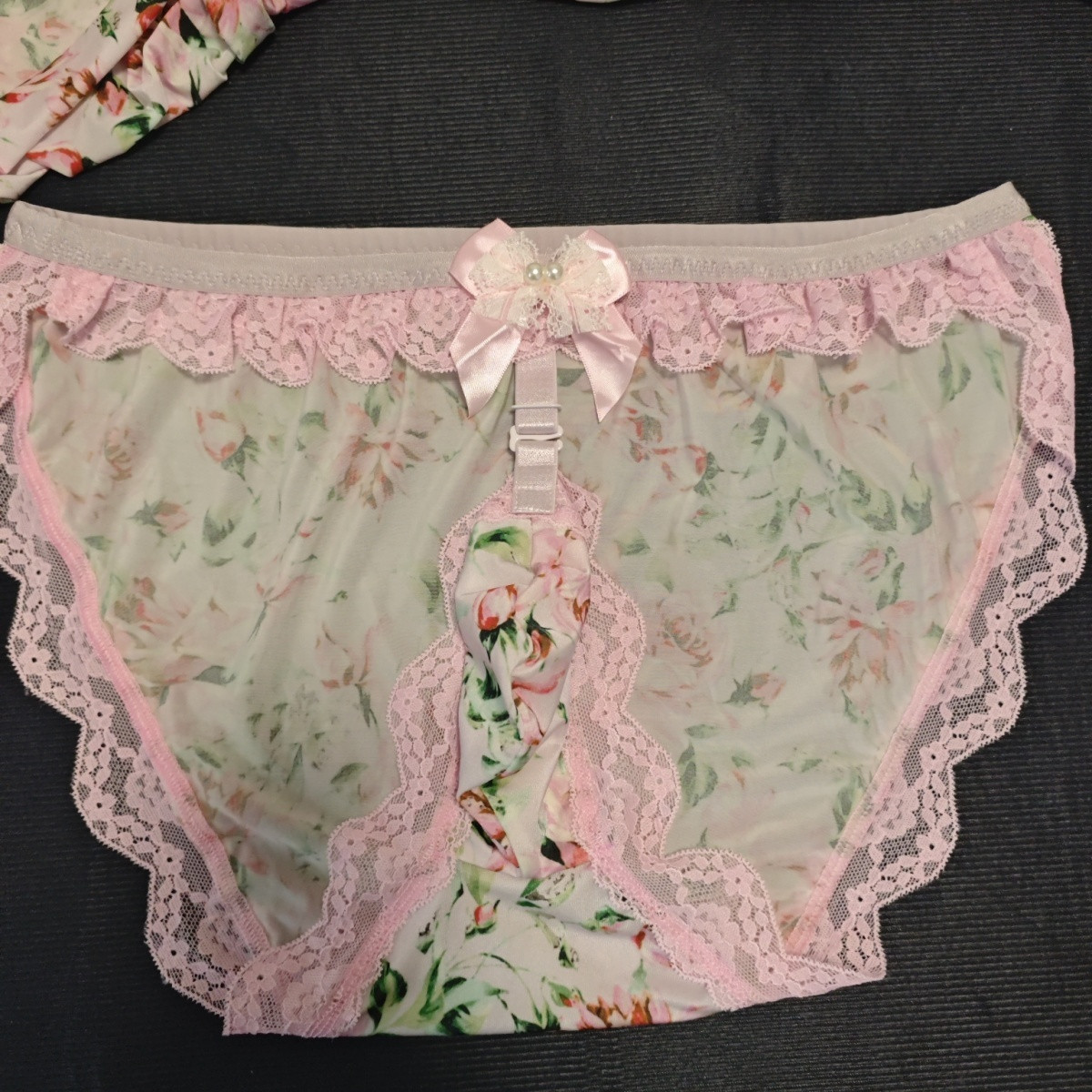 Celana Dalam Pria Seksi dan Im - Embellish Knit ulasan dan harga